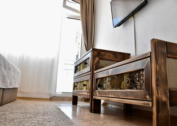 Family Apolonia Otel